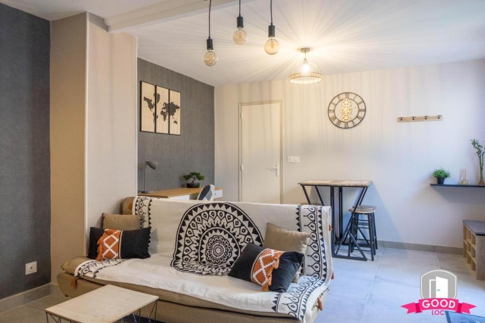La Coquille D'Orleans Avec Sa Cour Apartment Bagian luar foto